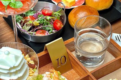 铃兰咖啡西餐·酒吧(水岸名居店)