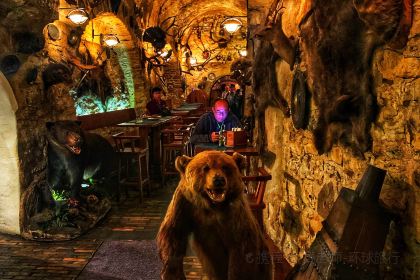 Golden Kettle Irish Pub