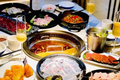 東湧碼頭海鮮火鍋(麥地店)