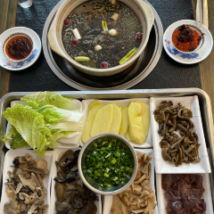 四川美味缘松茸野生菌汤 User Photo