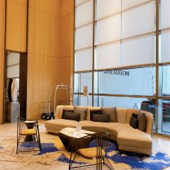 Lobby Lounge User Photo