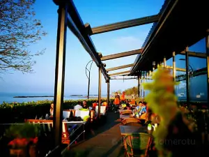 Tomur Cafe