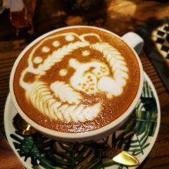黎弯德咖啡厅(新华南路店) User Photo