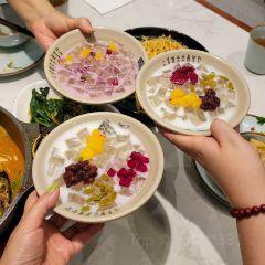 荣公馆鱼头泡饭(银泰城店) User Photo