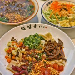 姑娘手肉夹馍·陕西面(白湖亭沃尔玛店) User Photo