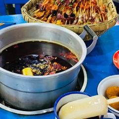 马路边边(云景店) User Photo