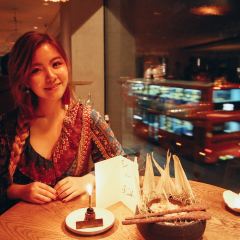 HIDE User Photo