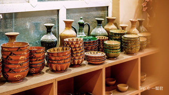 Yingjisha County Tu Tao Village Scenic Area