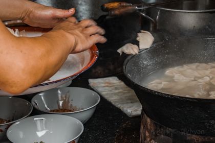 飞仙桥头堡鸡汤抄手