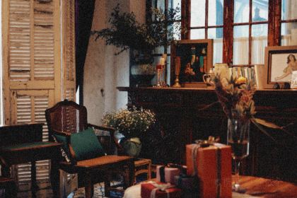 阁楼咖啡书吧茶餐厅