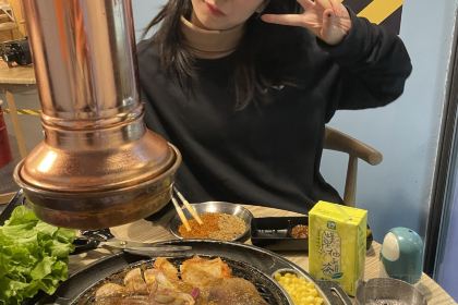 吉人帮老东北炭火烤肉堂(大学城店)