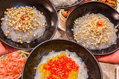 在渝里·重庆火锅(解放碑好吃街店)