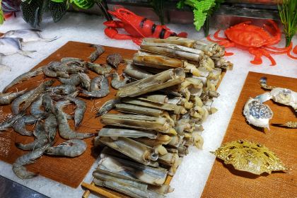 叉图牛排烤肉火锅自助餐厅(爱琴海店)