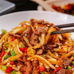 Quweifang·quzhoucai (1970wenchuangyuan) User Photo