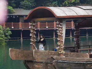 Yunmen Mountain Water Amusement Park