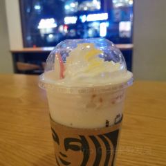 Starbucks (Wangfujing) User Photo