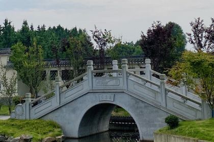 艺宿里民宿酒店(新津斑竹林公园店)·农博·艺宿里餐厅