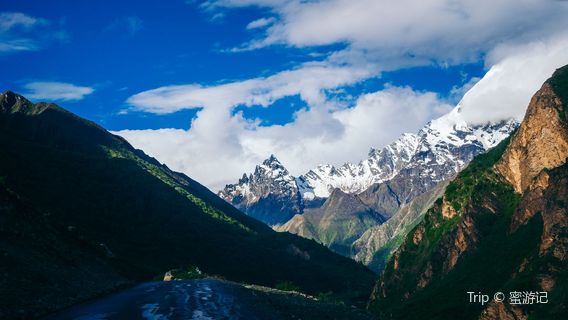 Gyirong County