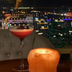 Blue whisky&cocktail User Photo