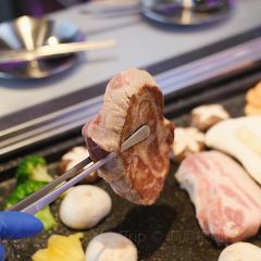 Tun Ai Fan · Fresh Pork Belly Cultural Restaurant 여행 사진