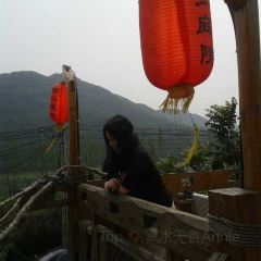 MAN LI JIANG TING YUAN XIU XIAN CAN TING XI SHAN REN GU DIAN User Photo