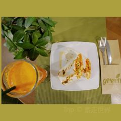 Green User Photo