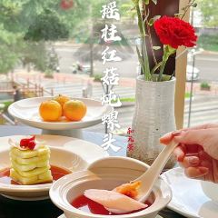 ALL GOOD IS HERE 여행 사진