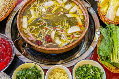 雲南天麻火腿雞