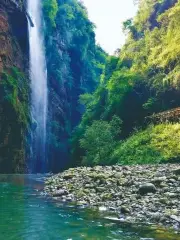 水銀河峽穀漂流風景區