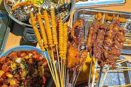 蹄欢欢炭火烧烤(政七街店)