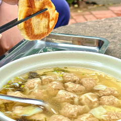 老梁记甜沫肉火烧(吴兴路分店) User Photo