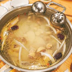 椰香壹品椰子鸡·香草鸭(游艇会店) User Photo