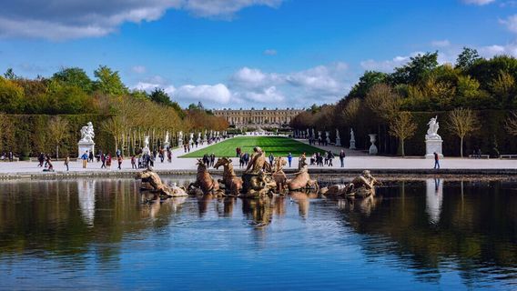 Versailles