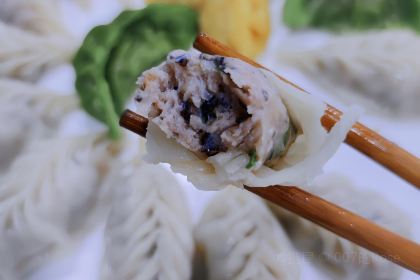 红翻天美食城