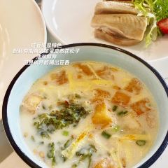 DONG YA HOTEL User Photo