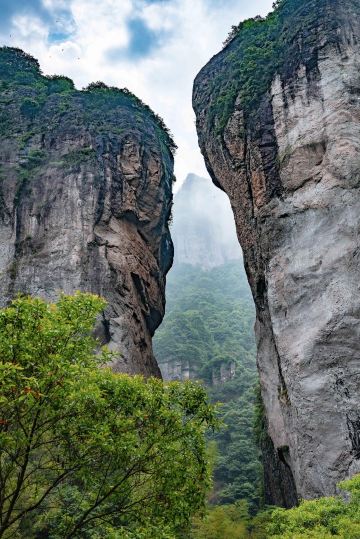 Xianshengmen Scenic Area