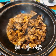 奔犇酒庄·烧烤·私房菜 User Photo