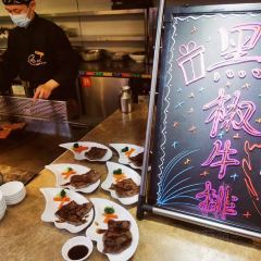 蓝海大饭店（东营东城府前大街店）·爱琴海自助餐厅 User Photo