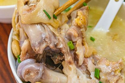 LAO ZI HAO TI HUA SHANG