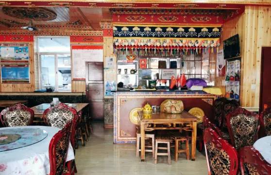 馬蹄寺藏裕快餐廳