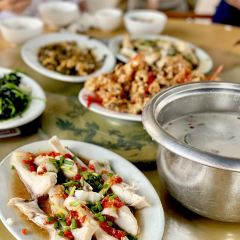 HE CHUN FEI LAO LIANG YU TOU SHANG User Photo