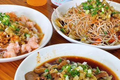 航埠小平鸭头店