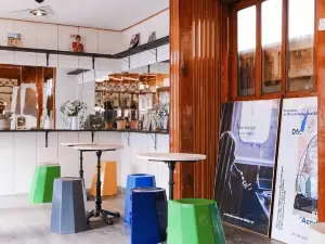 BOO Cafe