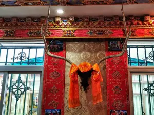 SHENG DE ZHUO LONG CANG GU YAN