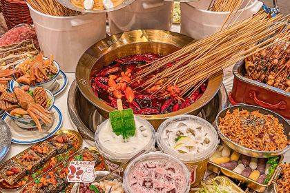 九街三叁街头鸡脚筋串串(九街店)