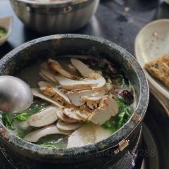盐帮菌王府石锅鸡(鲁朗店) User Photo