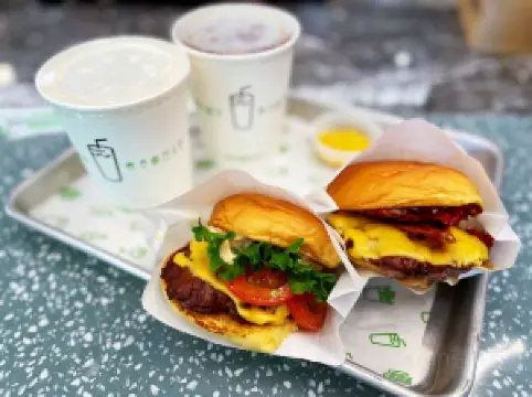 Shake Shack First National Building - Downtown Detroit