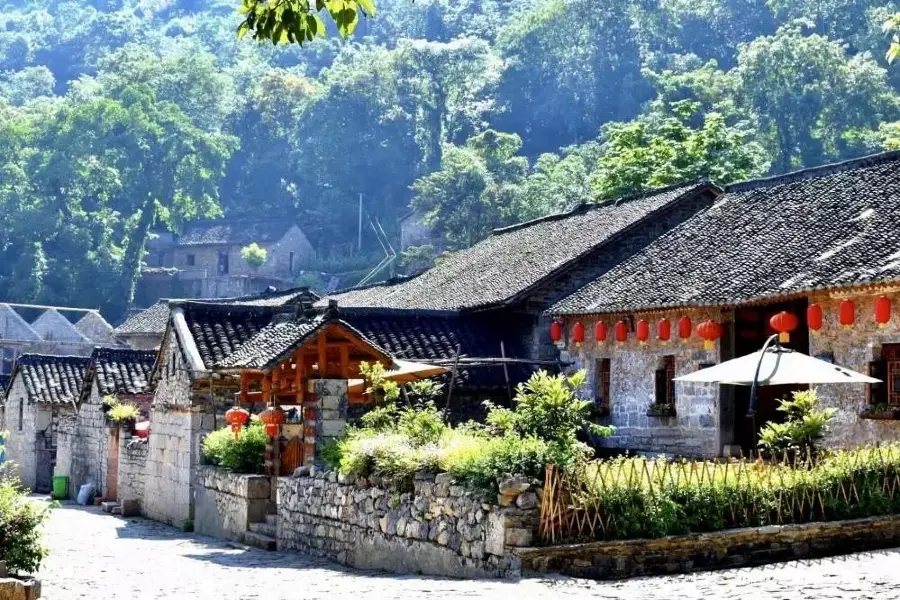 雨補魯村