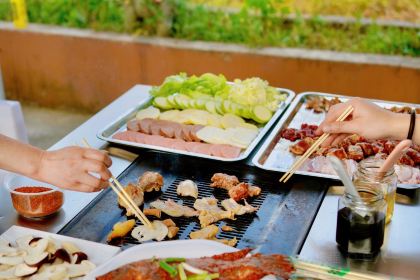 菌小妹庭院私廚