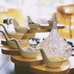 Yunshang Time Hot Spring Resort (Tengchong Heshun Ancient Town Branch) ·YS· Clouds Up · Autumn Cool Cafe (Heshun Ancient Town Branch) User Photo